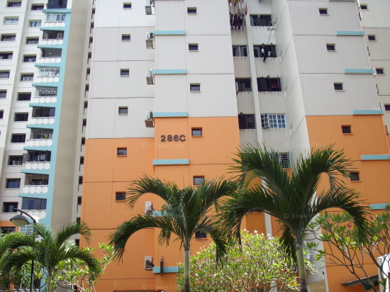 Toh Guan Road thumbnail photo